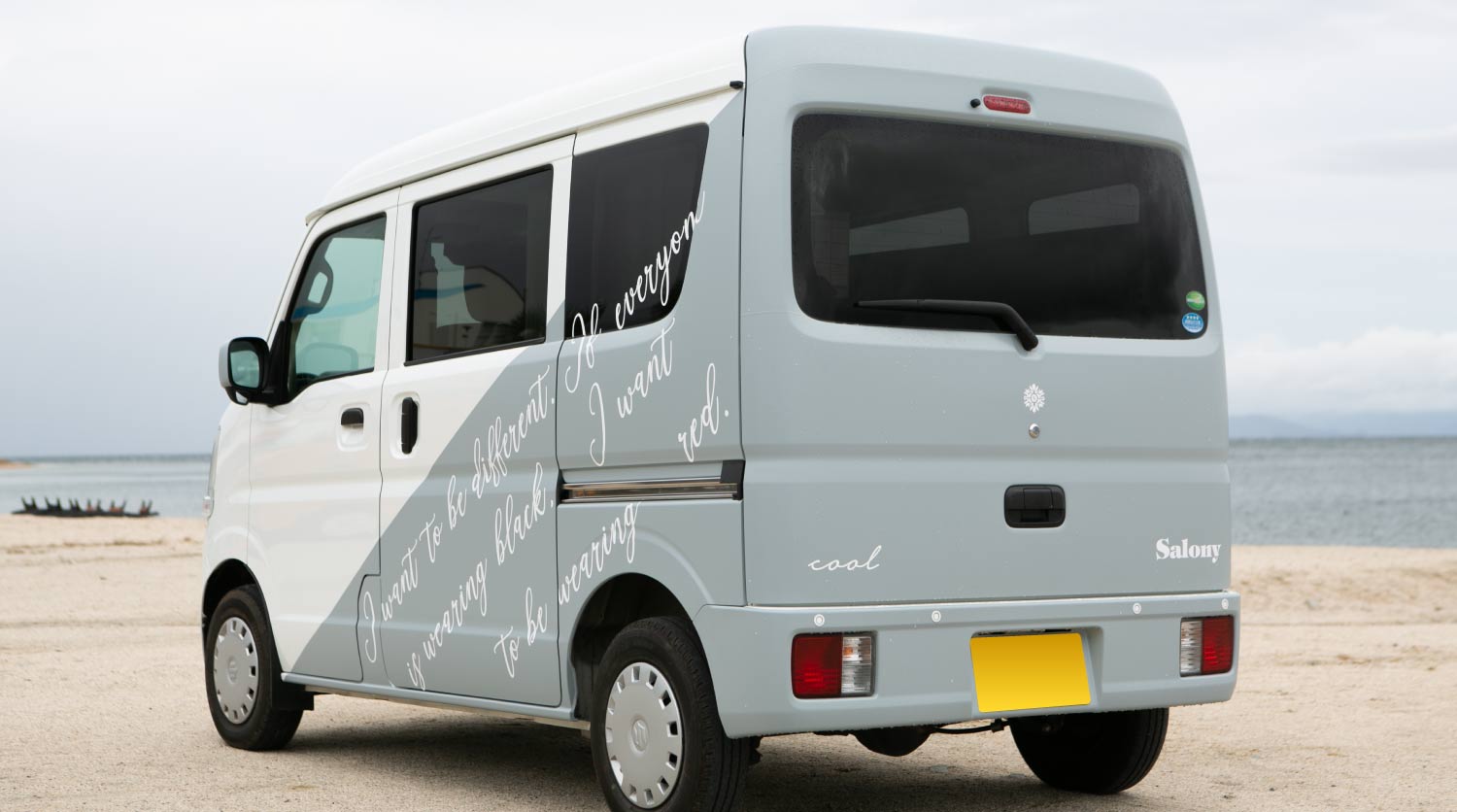 キャンピングカーの画像