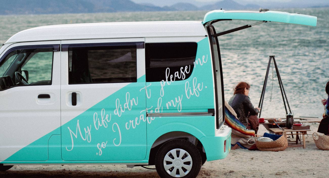 キャンピングカーの画像